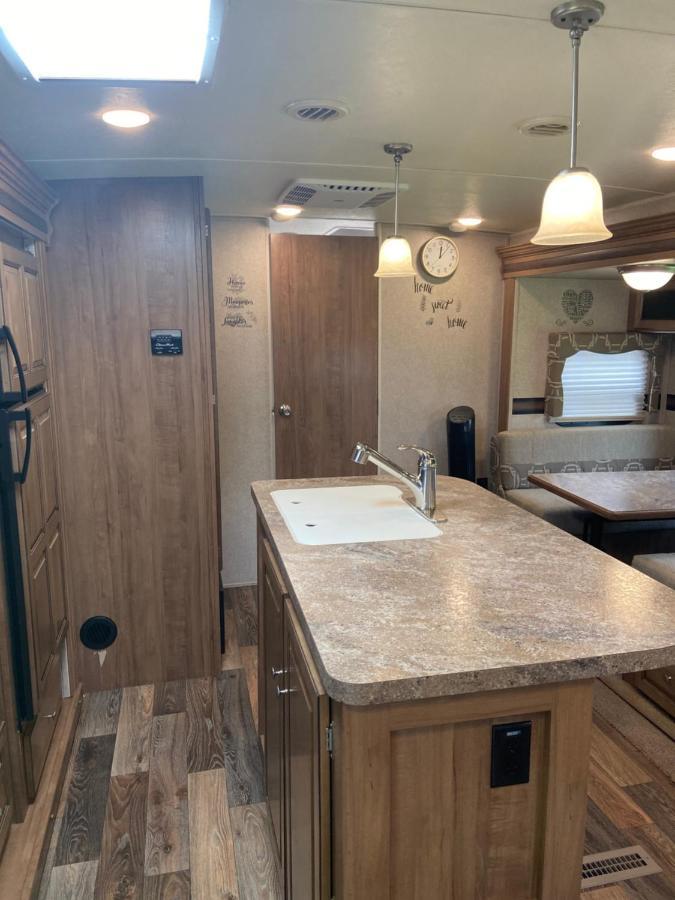 Cozy Camper - Free Parking Hotel Miami Exterior photo
