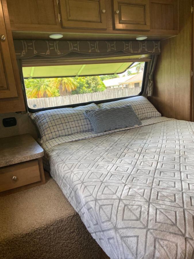 Cozy Camper - Free Parking Hotel Miami Exterior photo